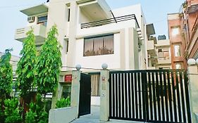 Hotel Akash Palace Noida